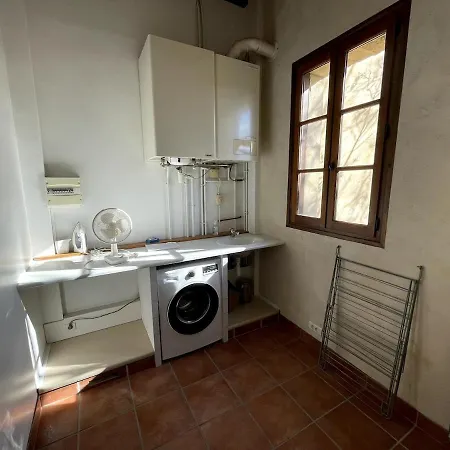 Dans Un Domaine Viticole, Entre Montpellier Et Sete, Proche De La Holiday home *